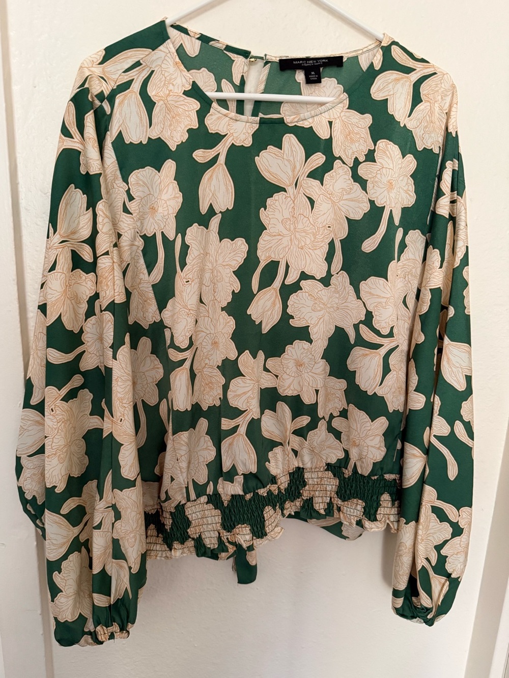 Marc New York Women’s Blouse Size XL Floral Color Green and Tan Sleeveless Long